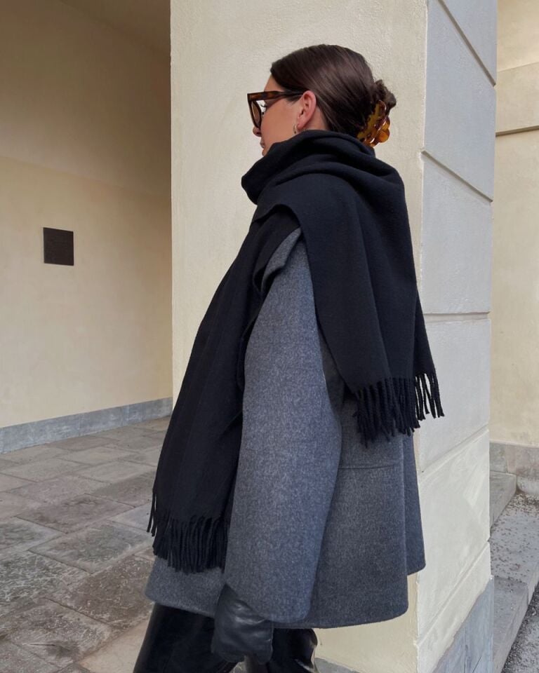 Siyah Atkı Yumuşak Dokulu Omuz Şalı