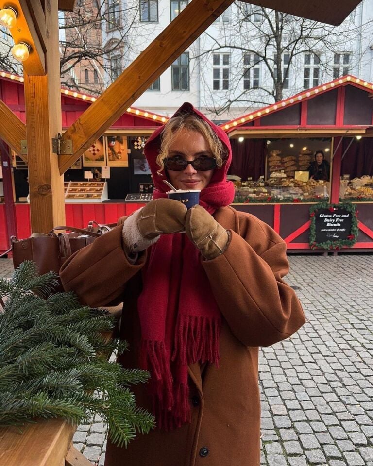 Kırmızı Atkı Yumuşak Dokulu Omuz Şalı