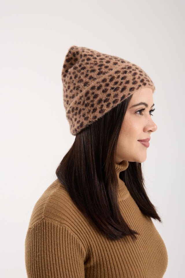 Bej Leopar Desenli Peluş Katlamalı Bere